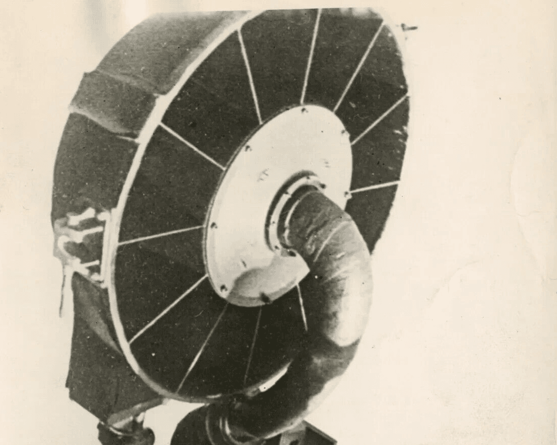 Vintage Photograph Original Camera on circa 1930 image 3