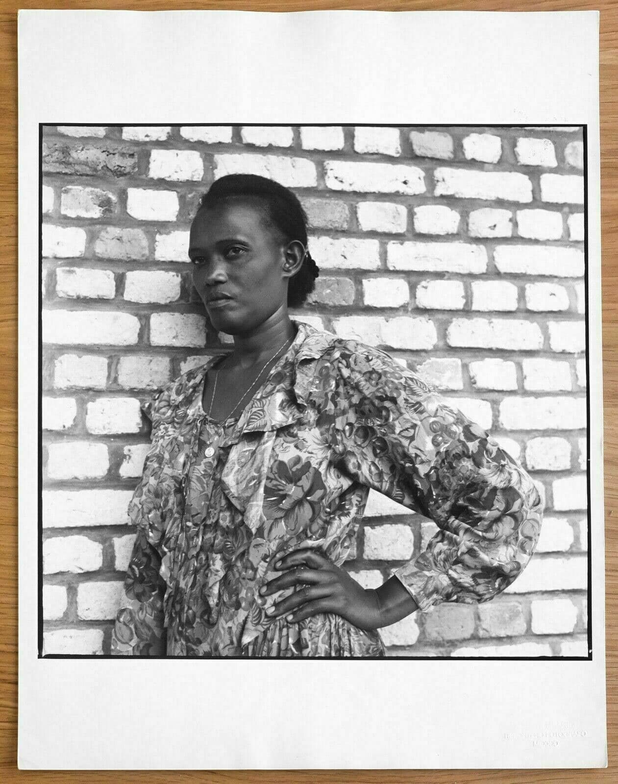 ALBERTO IBANEZ Una de treintamil, Butaro, Rwanda, 2001 Photograph image 2