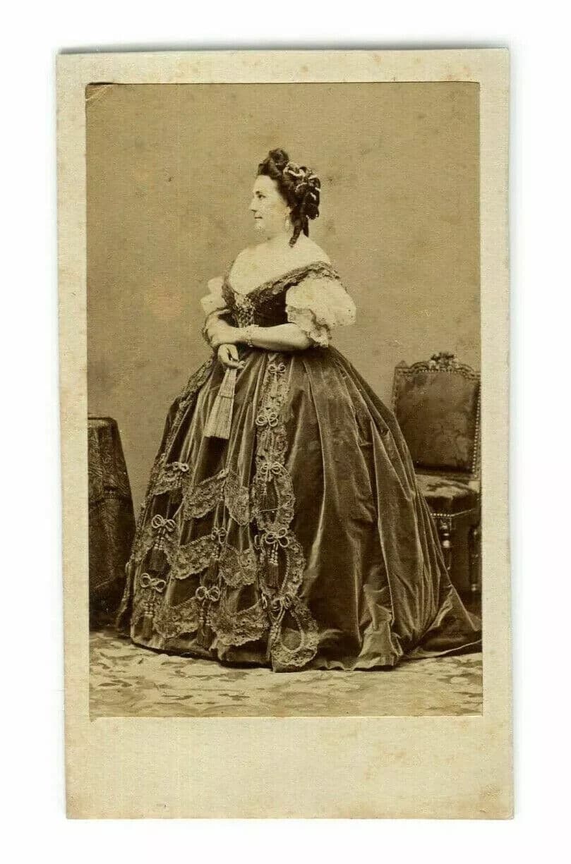 CDV Photographs DISDERI - French actress Émilie-Honorine Guyon Albumen c.1870 image 7