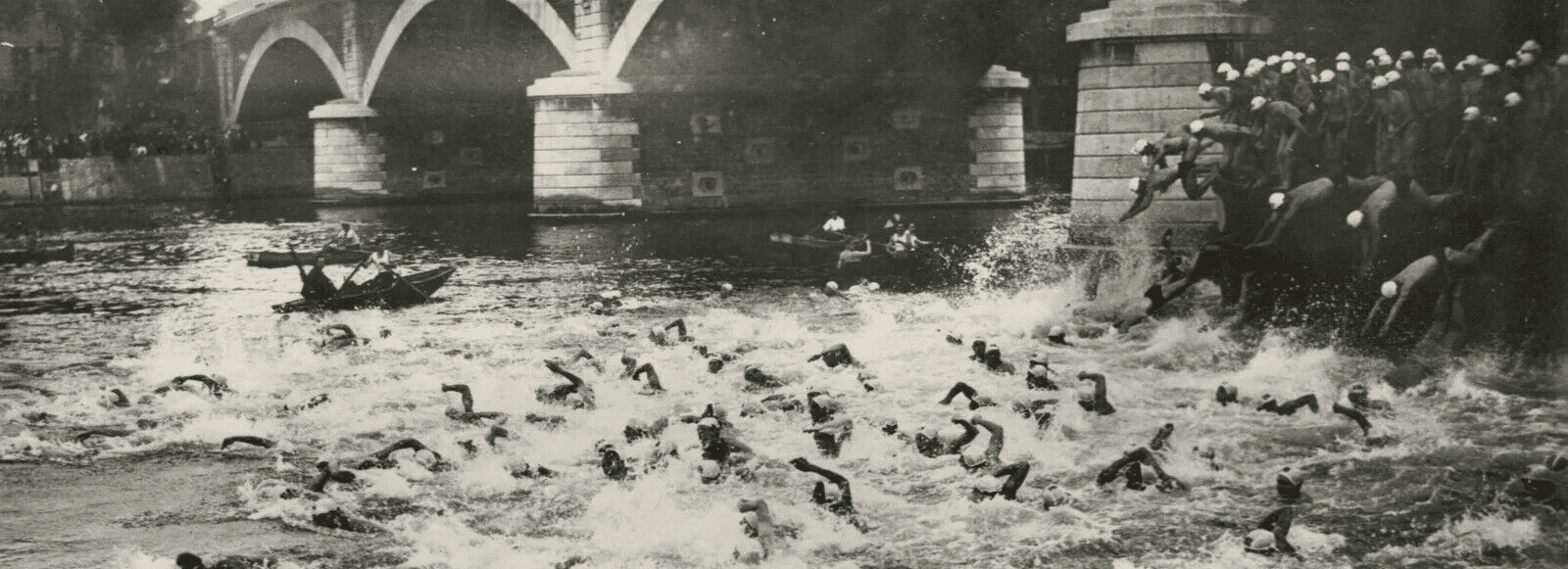 Vintage Photograph Swimming across Paris, 360 swimmers c. 1950 image 6