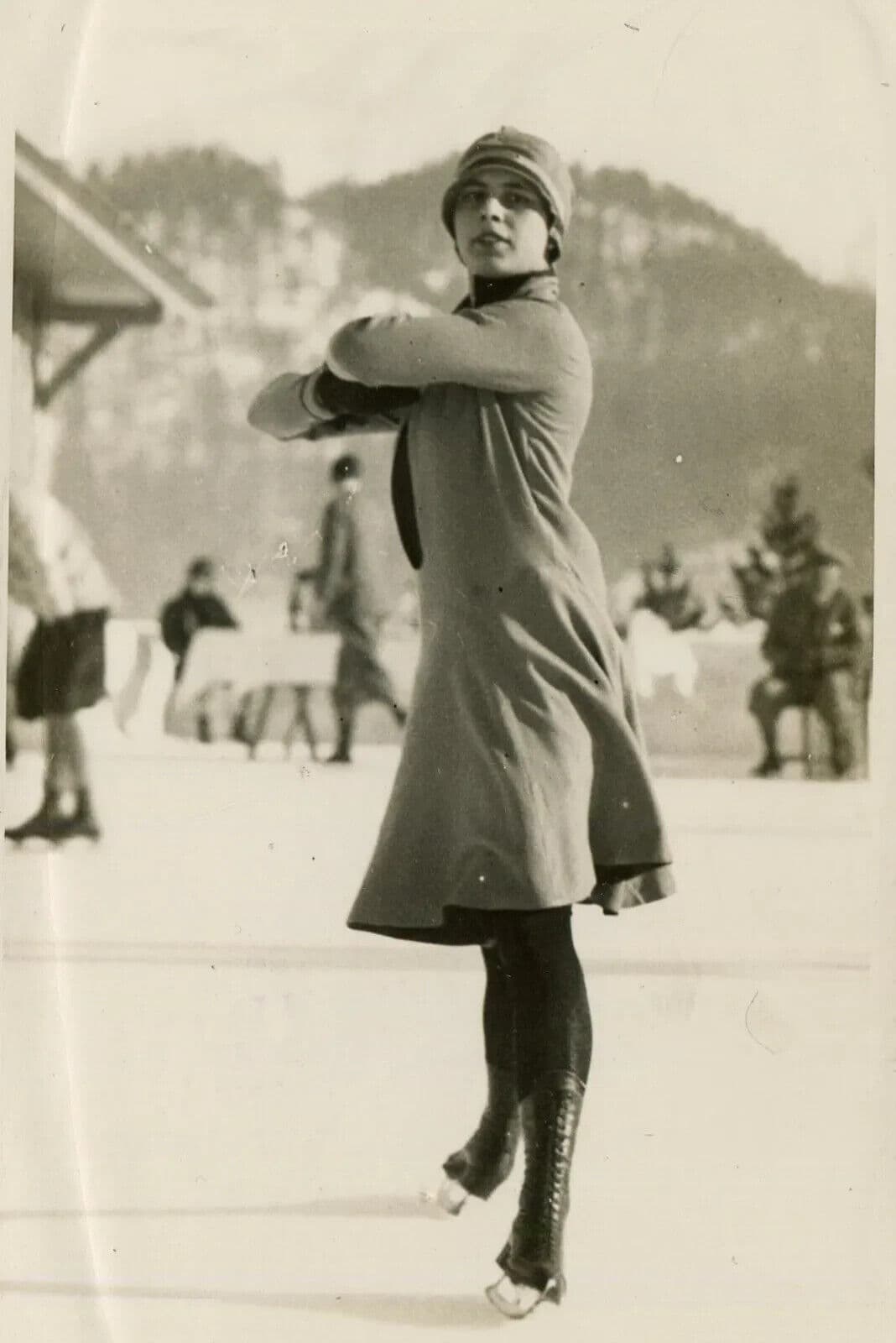 Vintage Photography Original Young Woman at the Ice Skating Rink 1920' image 2