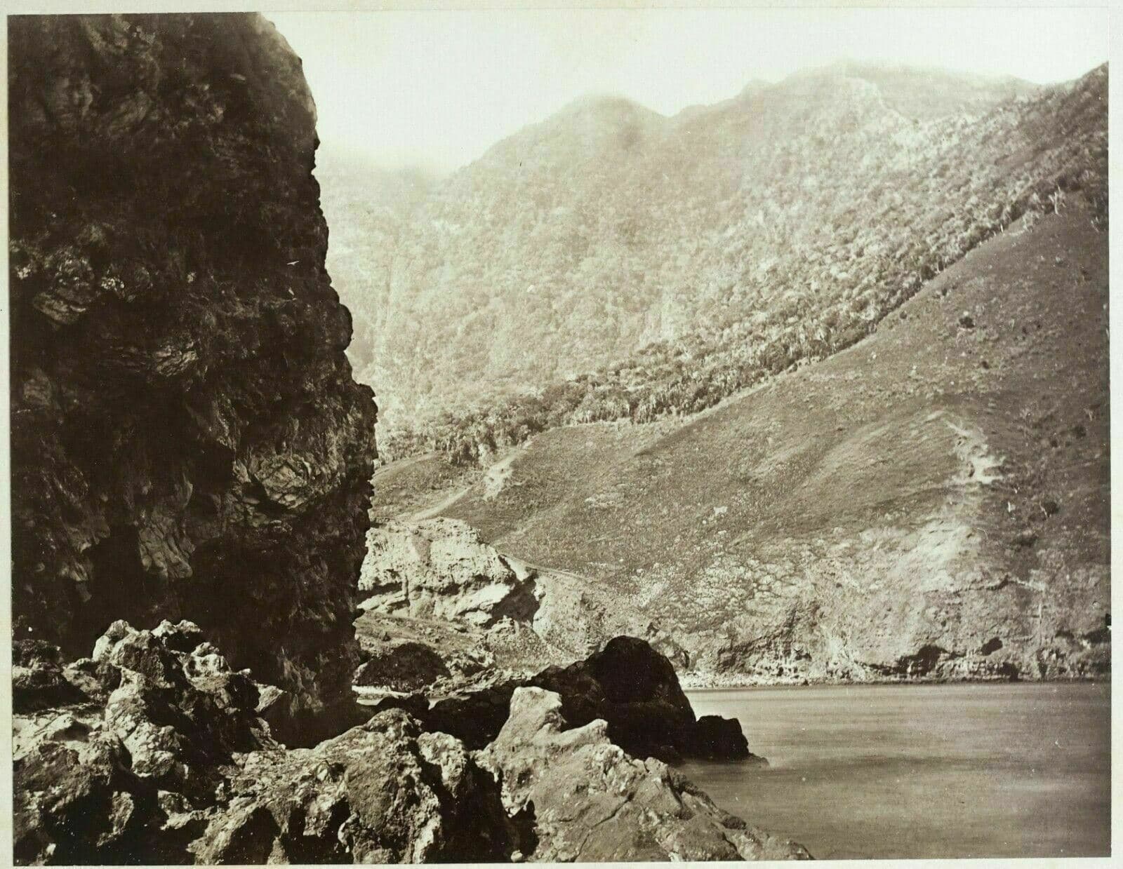 Photograph ROWSELL CHILE - Punta Bacalao - Juan Fernández, Robinson Crusoes 1860