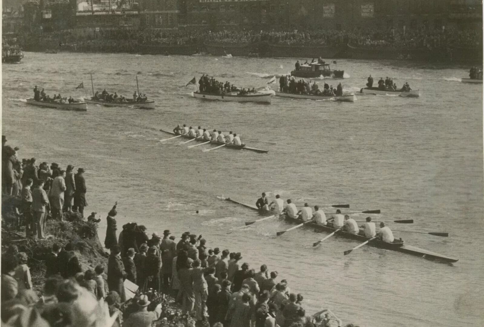 Vintage Photographs Oxford vs Cambridge, Oxford Race Championship c. 1938 image 1
