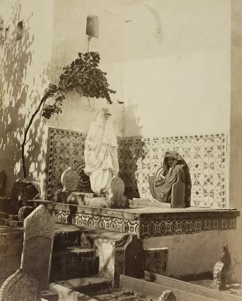 Vintage Photographs Man and Woman Morrocco, Cemetery Abdérhaman, Albumen c.1880 image 2