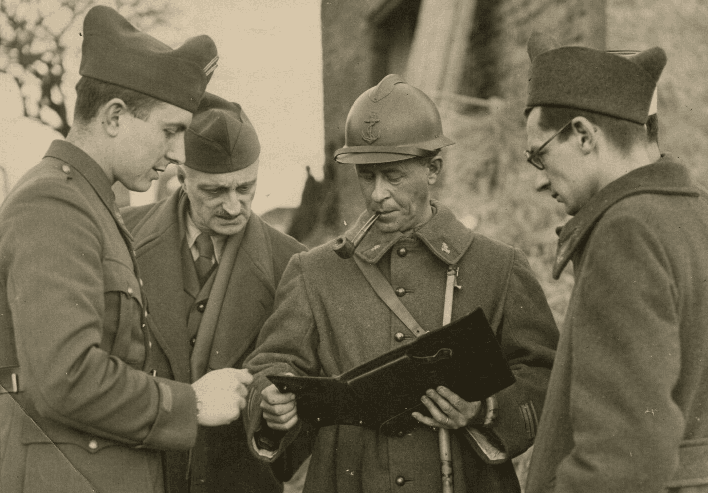 Vintage Photography Press Army Zone 1940, Military Men image 1