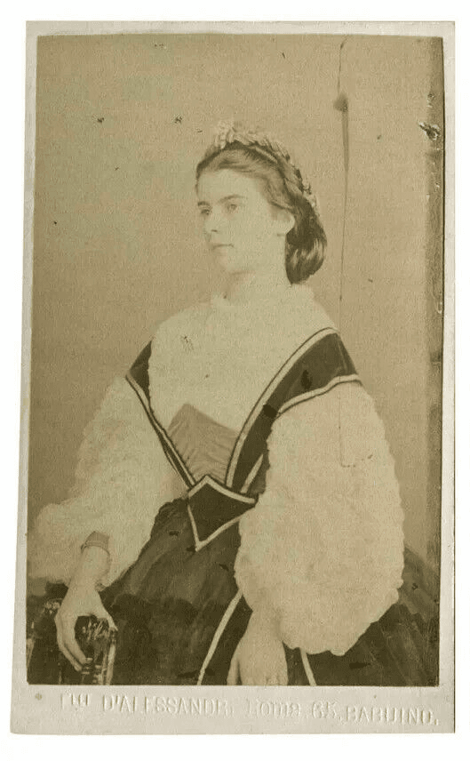 CDV Photogaphs Marie Sophie of Bavaria Sister of SISI Queen of the Two Sicilies image 1