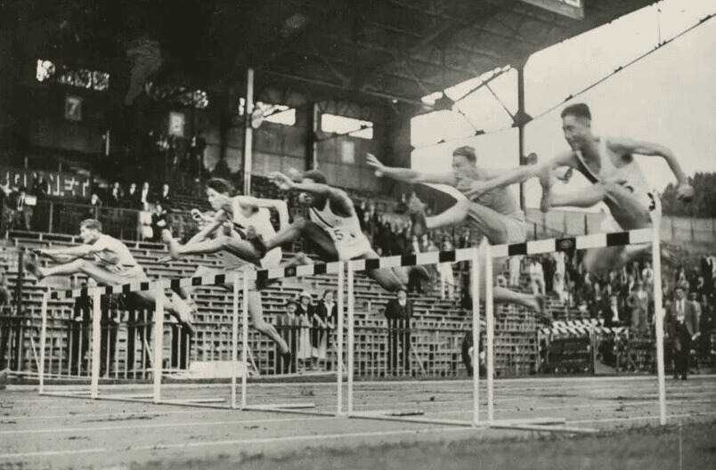 Vintage Photograph France-America-Japan 110m won by Towns c. 1936 image 1