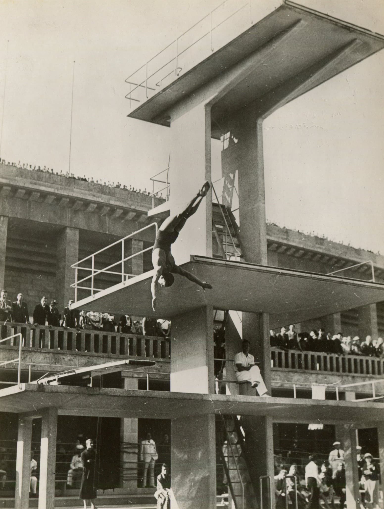 Olympiades of Berlin, Acrobatic Diving c. 1936