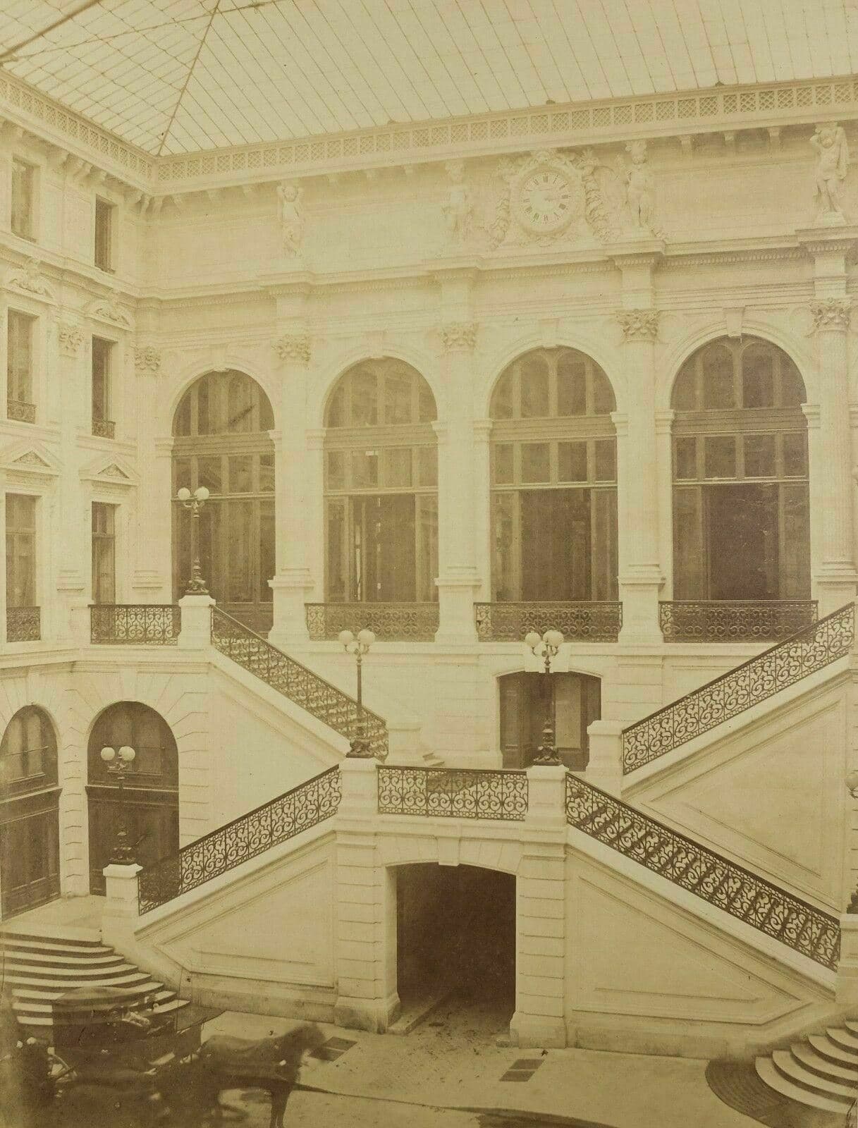 Salted Paper BISSON FRÈRES Courtyard Parisian Building c 1858