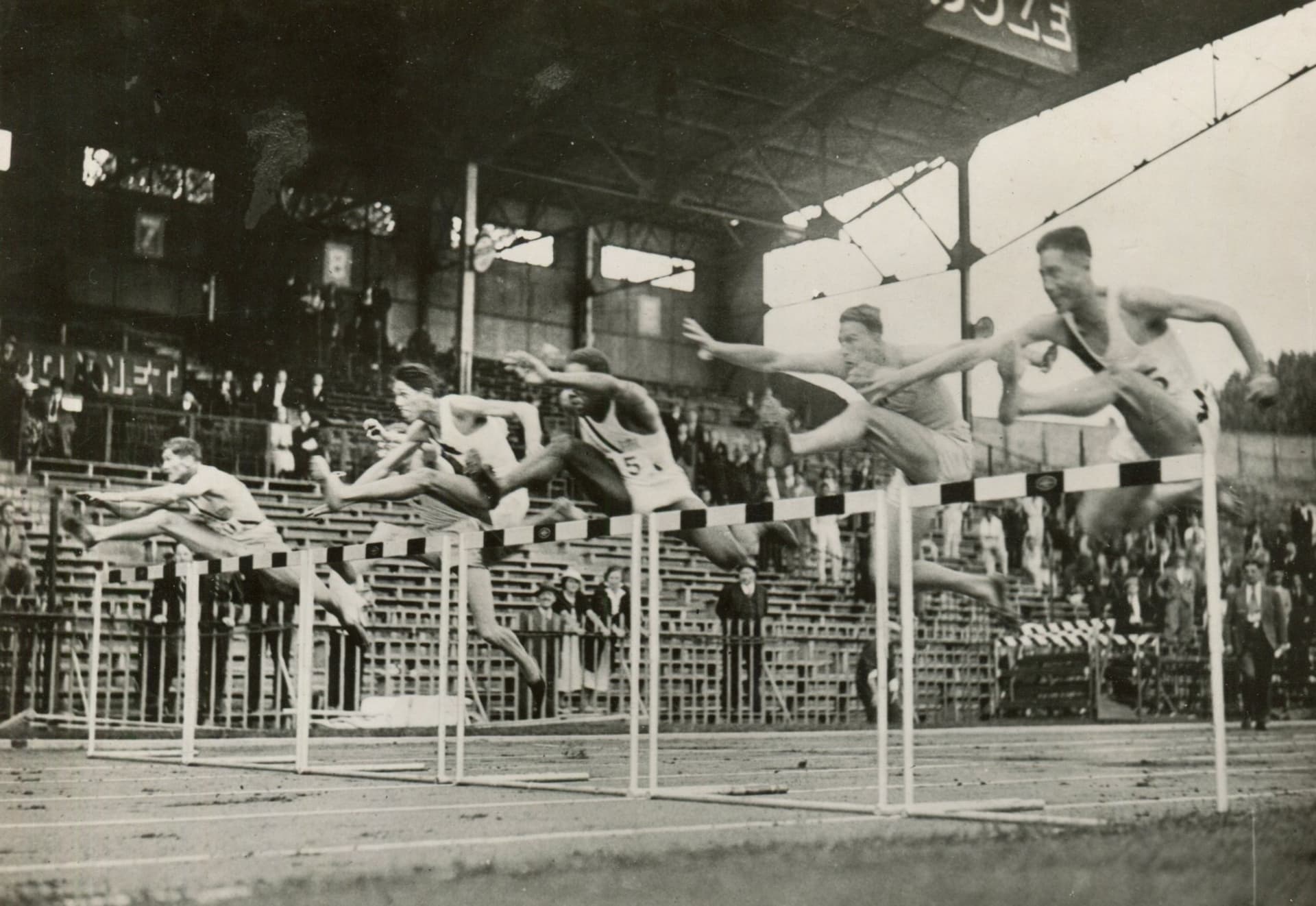 France-America-Japan 110m won by Towns c. 1936