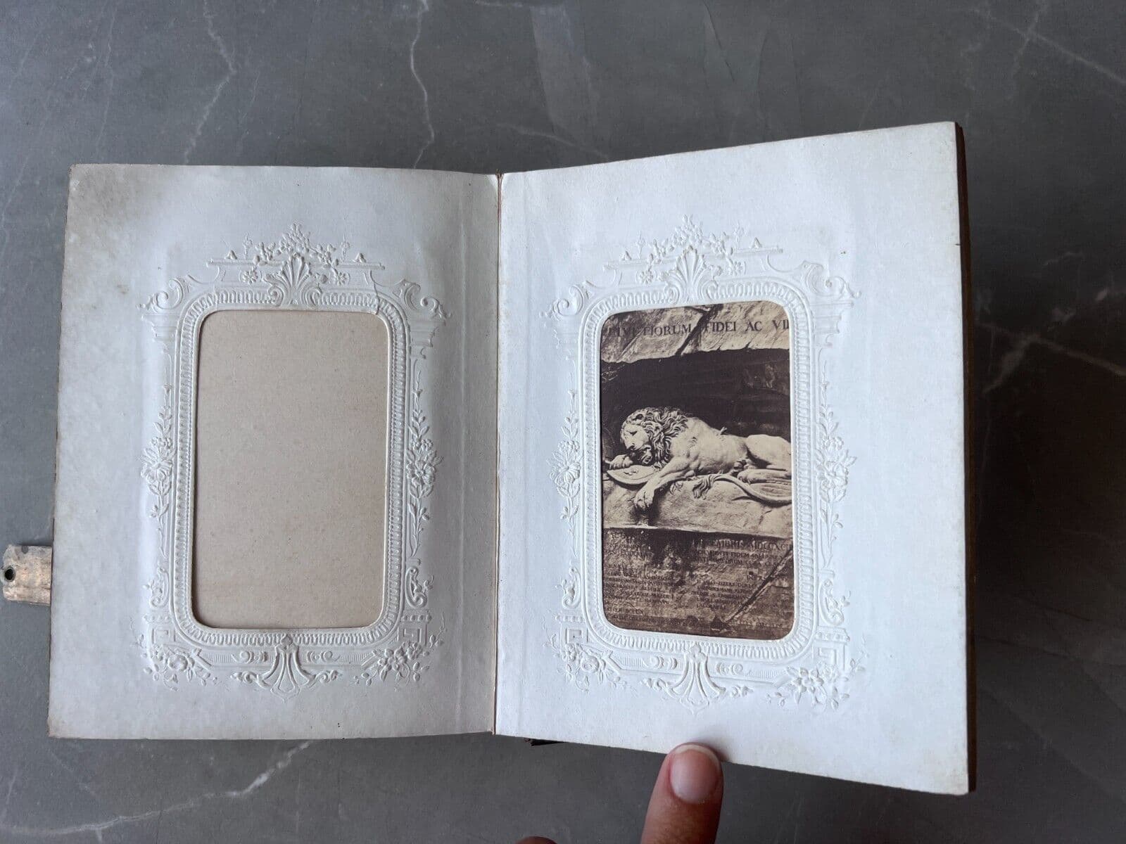 CDV Photographs Architecture, Sculpture, Monuments Album x15 image 4