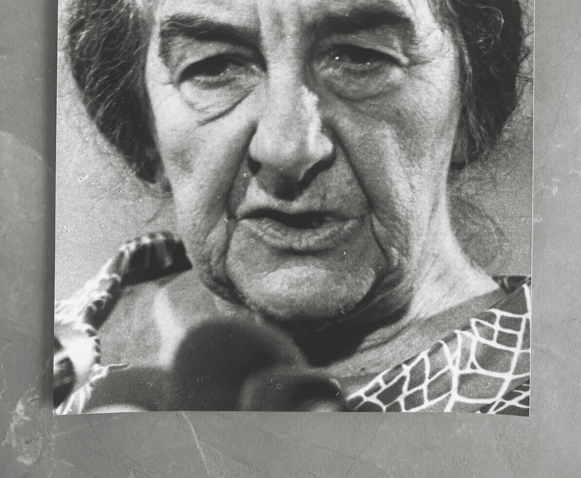 Vintage Press Photograph A.F.P - Golda Meir in Tel-Aviv 1973 image 6
