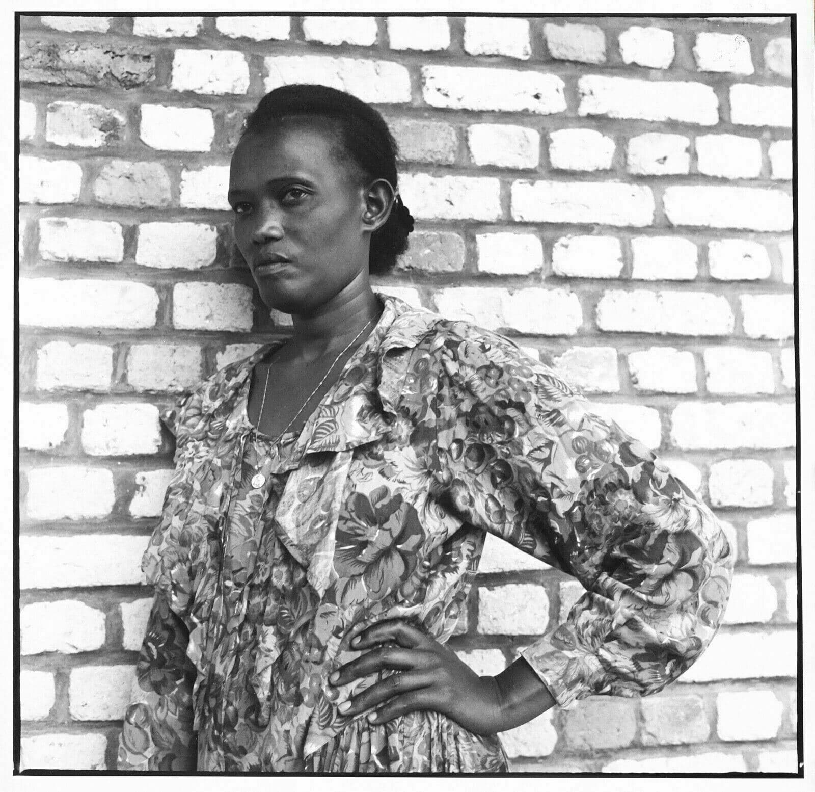 ALBERTO IBANEZ Una de treintamil, Butaro, Rwanda, 2001 Photograph image 1