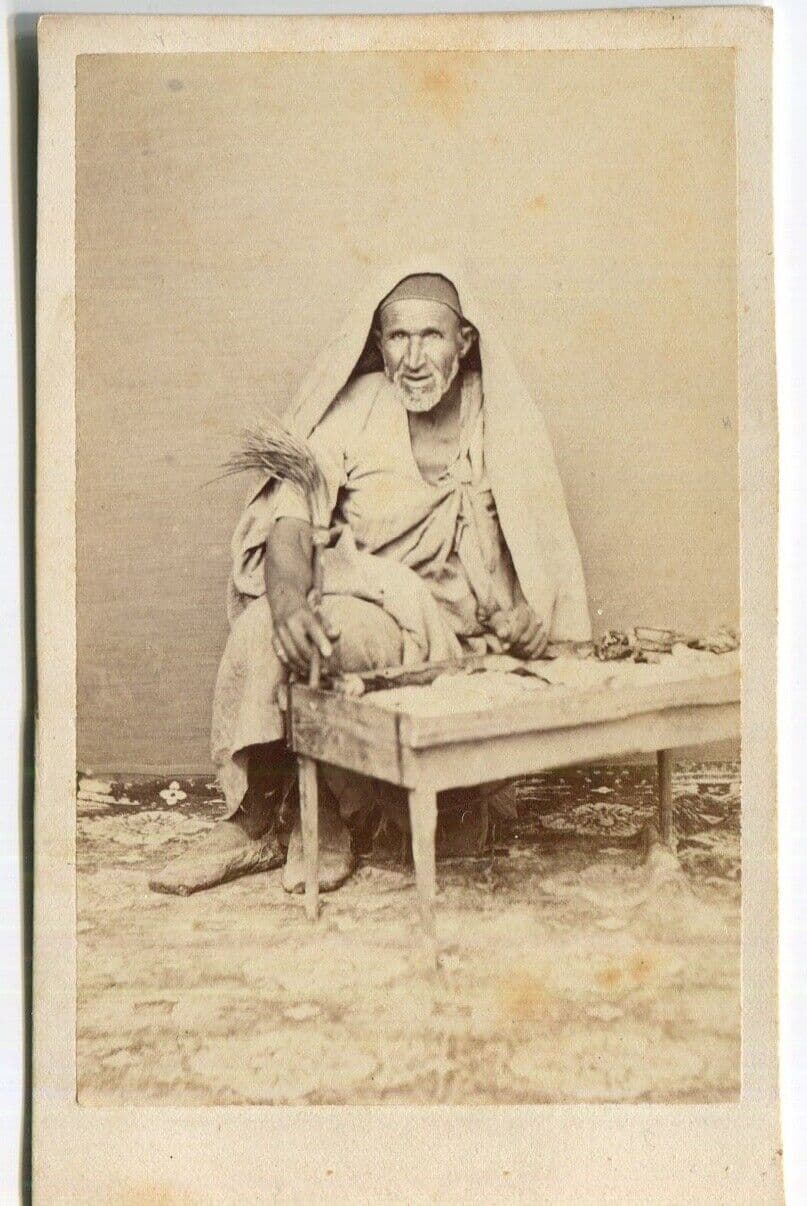 CDV Photograph Orientalist Portrait, Man worker Tunis c.1870